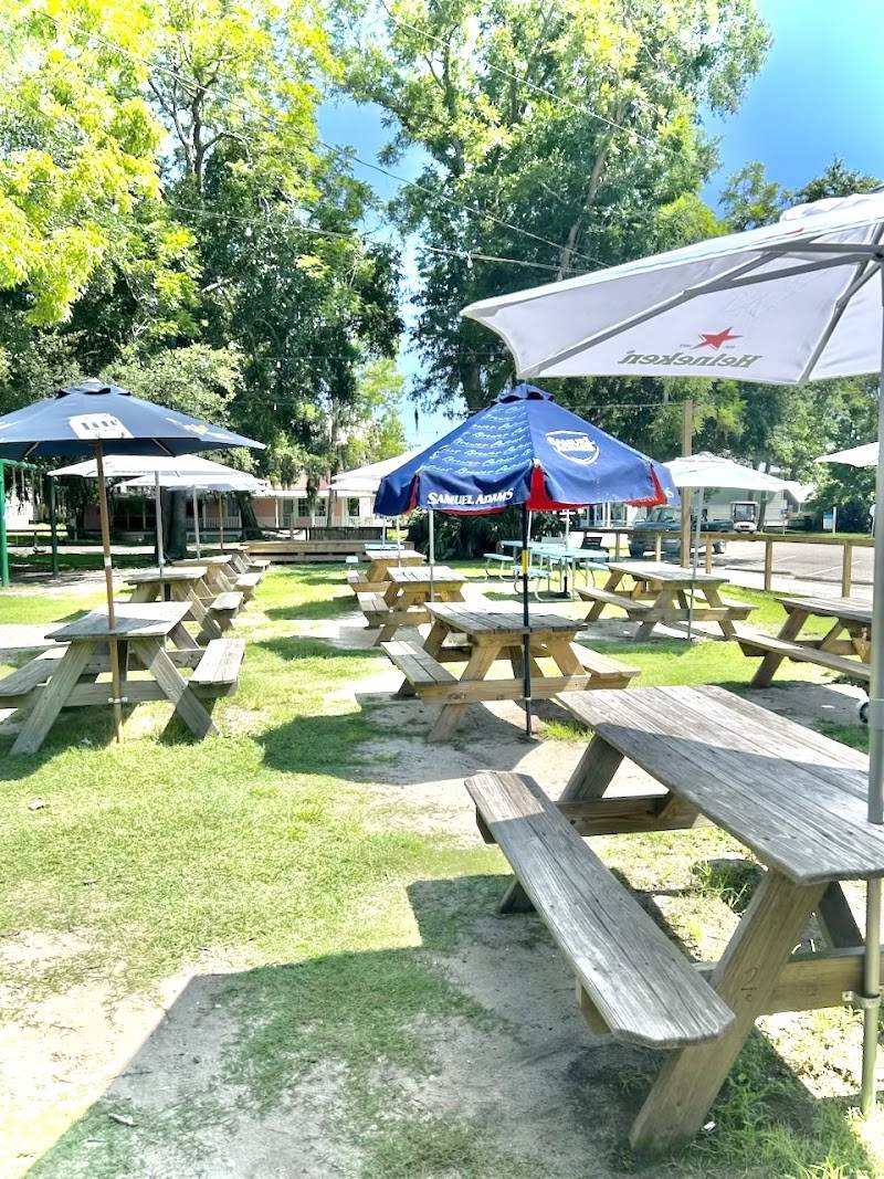 GG's Restaurant & Bar